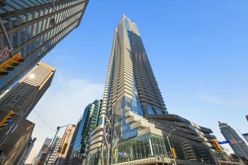 home for lease on 4002-1 Bloor Street E
