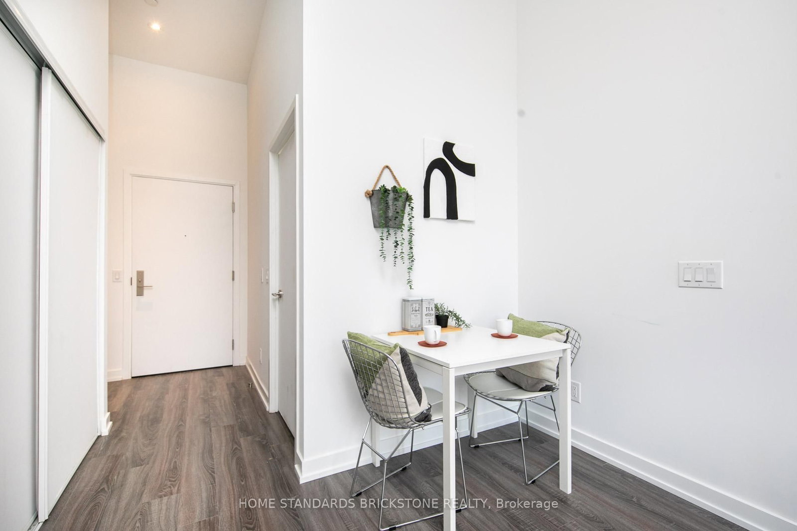 20 Edward Street, Unit 401 - Photo 12