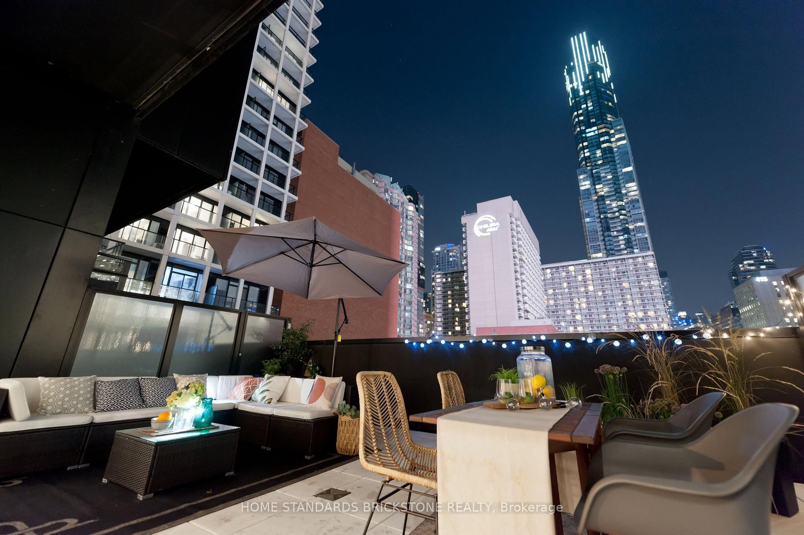 20 Edward Street, Unit 401 - Photo 15