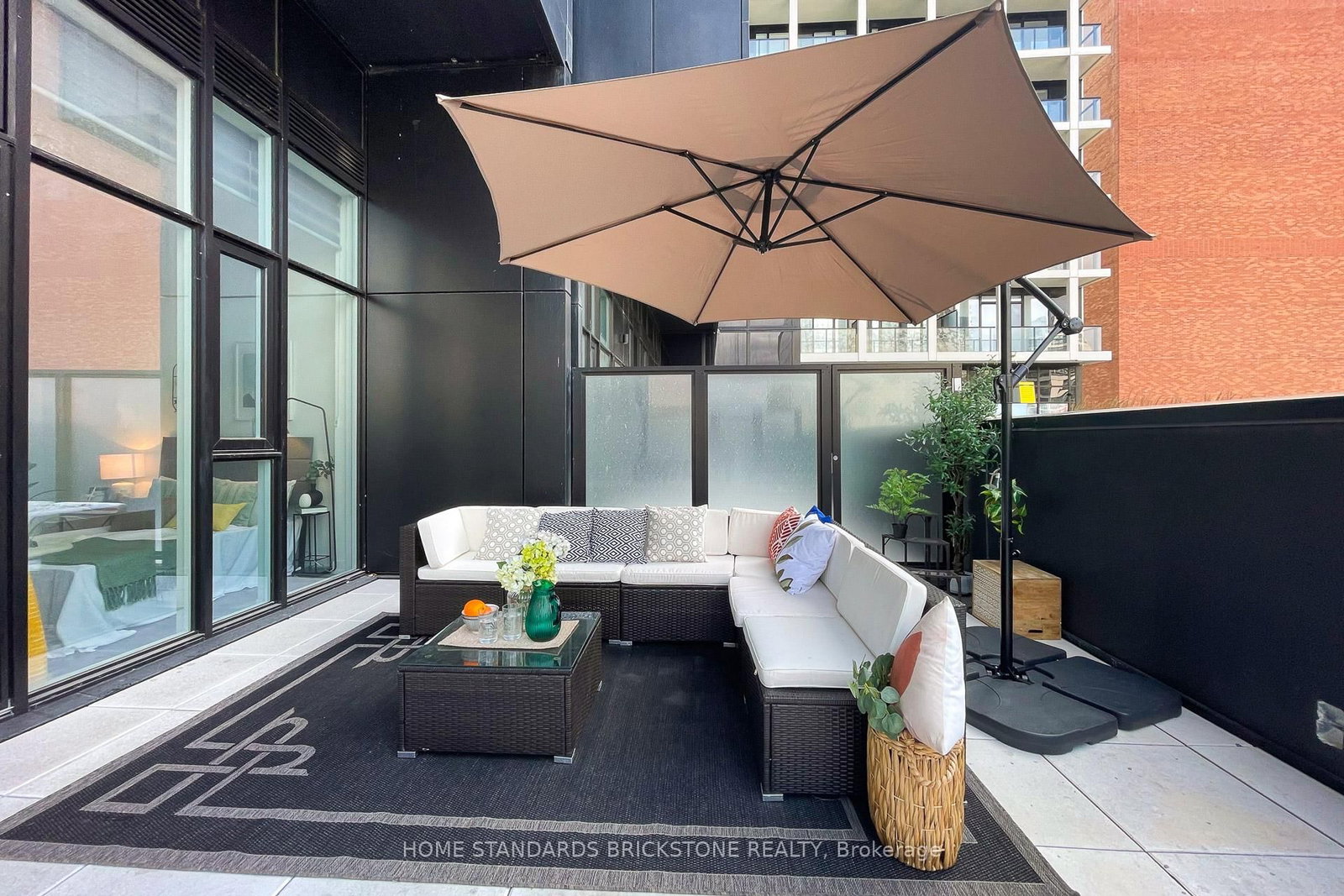 20 Edward Street, Unit 401 - Photo 18