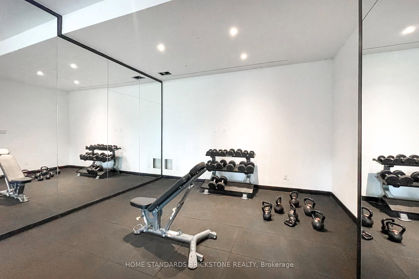 20 Edward Street, Unit 401 - Photo 24