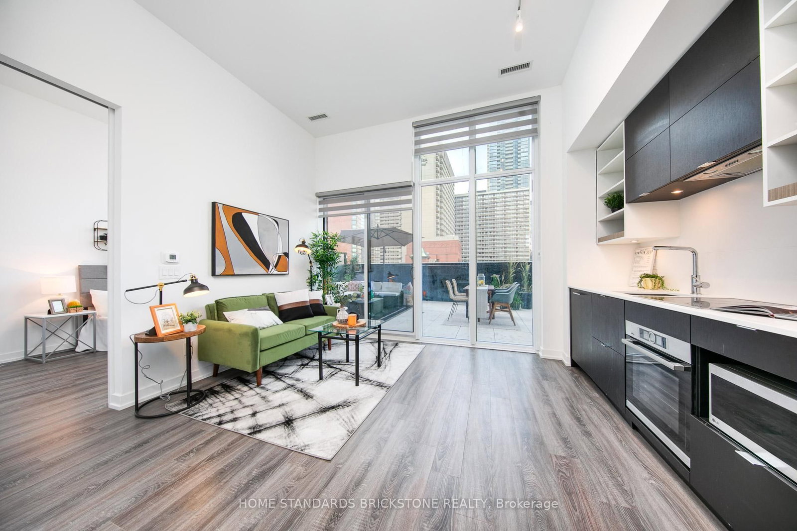 20 Edward Street, Unit 401 - Photo 8