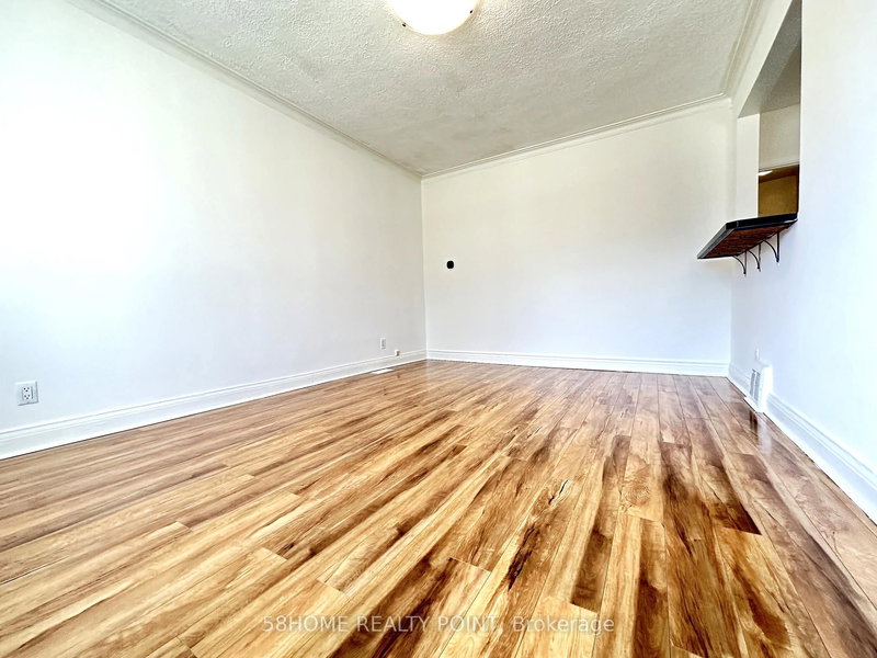 Main - 56 Regina Ave, Toronto, M6A 1R3 | Image 3