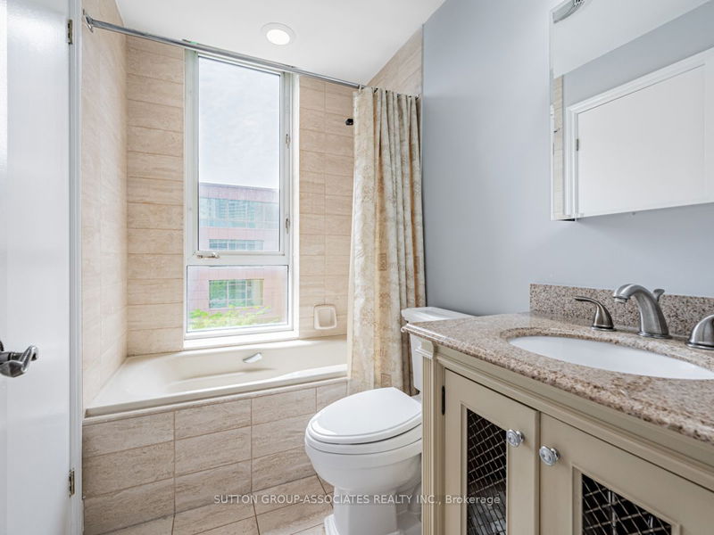  1116 - 211 QUEENS QUAY WEST   Toronto, M5J 2M6 | Image 23