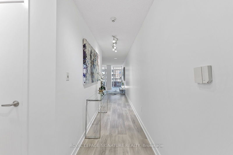  917 - 4K Spadina Ave  Toronto, M5V 3Y9 | Image 2