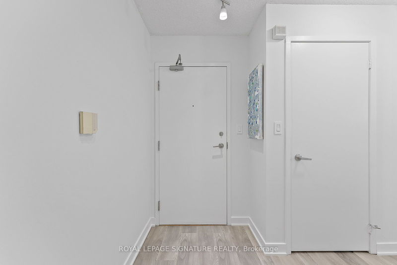  917 - 4K Spadina Ave  Toronto, M5V 3Y9 | Image 3