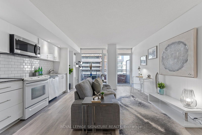  917 - 4K Spadina Ave  Toronto, M5V 3Y9 | Image 4