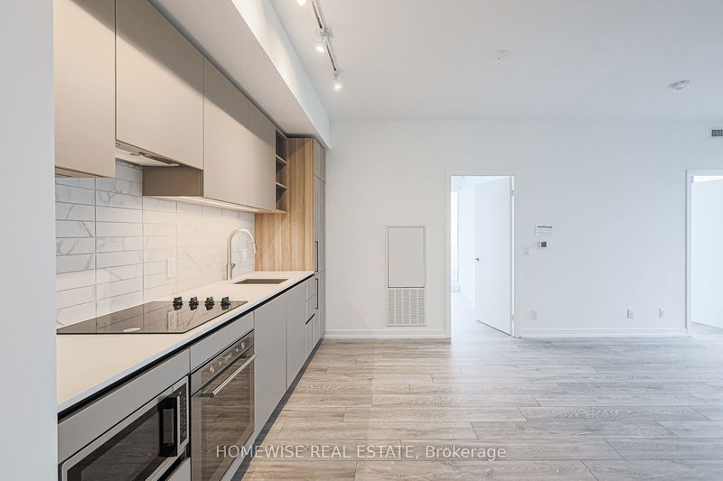 home for lease on 5102-55 Mercer Street