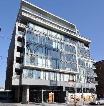918 - 95 Bathurst Street