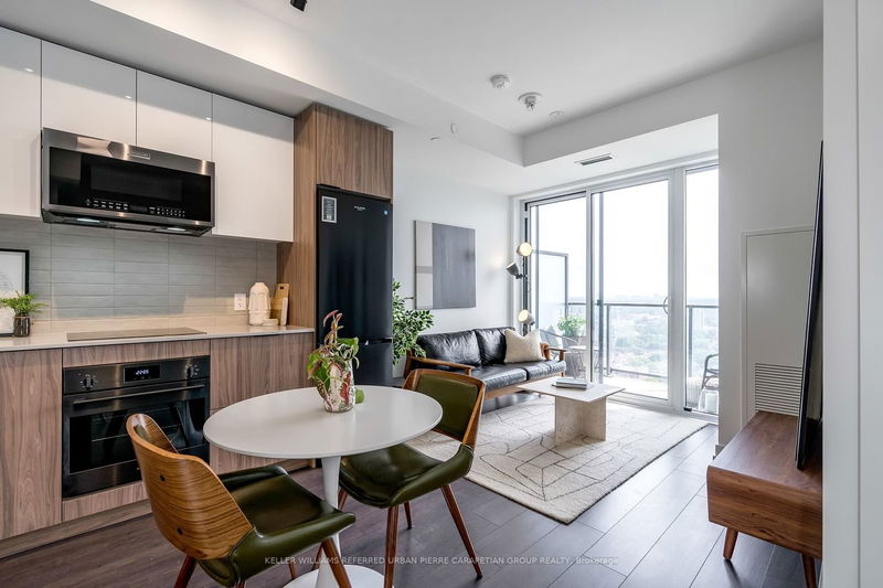 home for sale on 3001-5 Defries Street