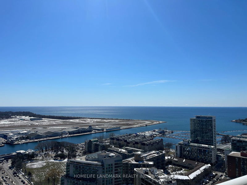 home for lease on 3816-17 Bathurst Street S