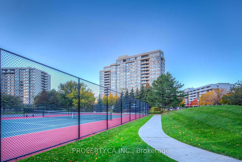 home for lease on 704-1121 Steeles Avenue W