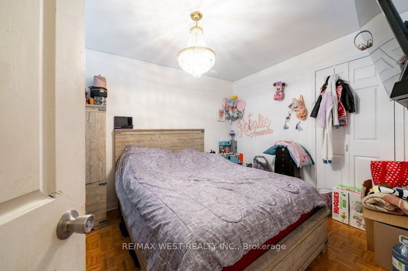 13 Rolyat St  Toronto, M6J 1S5 | Image 13