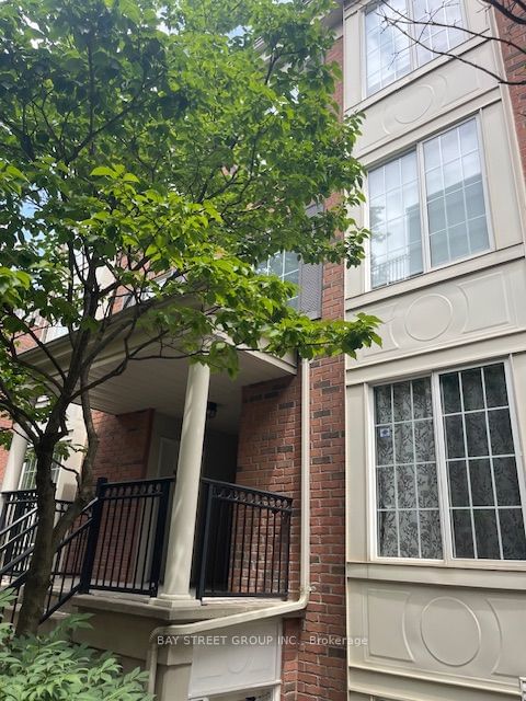 home for lease on 671-3 Everson Drive E