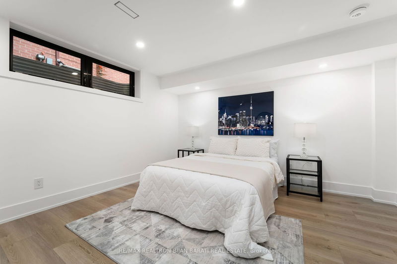 593 Cummer Ave  Toronto, M2K 2M5 | Image 33