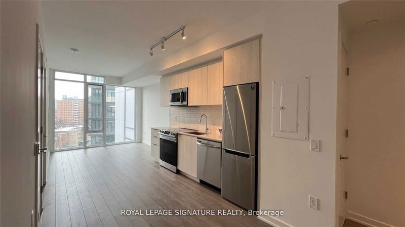 home for lease on 914-50 Power Street