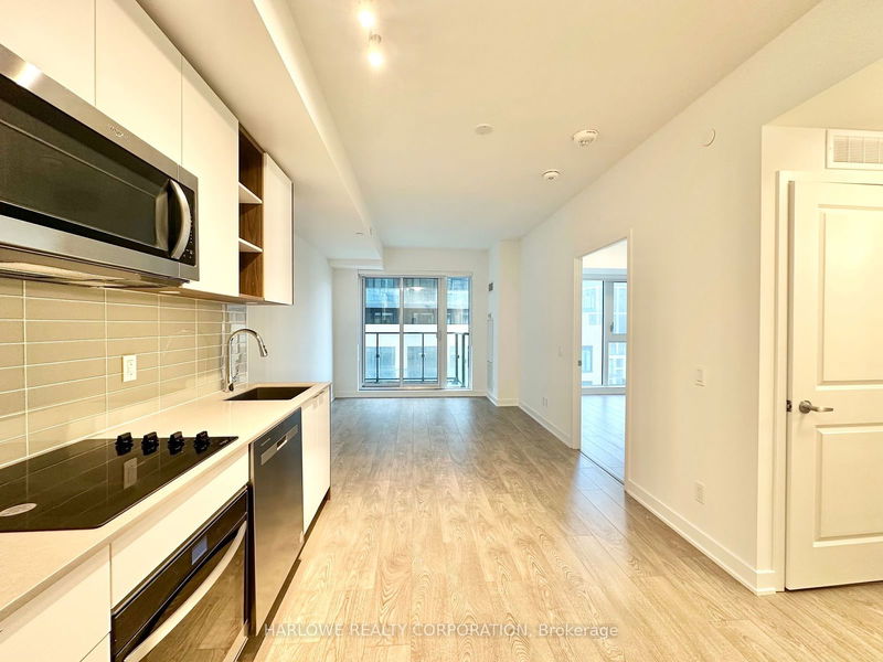 home for lease on 1120-543 Richmond Street W