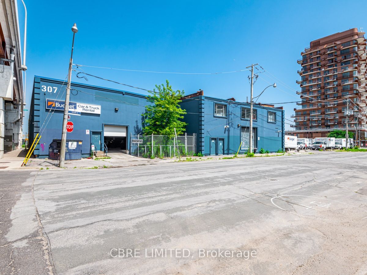 Commercial/Retail leased at 307 Lake Shore Boulevard, Toronto, Waterfront Communities C8, M5A 1C1 - MLS: C9039561