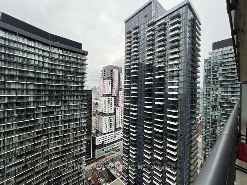  3001 - 101 Peter St  Toronto, M5V 0G6 | Image 27