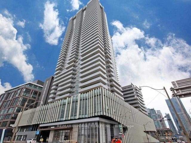 home for lease on 806-20 Richardson Street