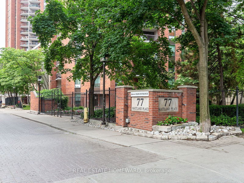  420 - 77 Maitland Pl  Toronto, M4Y 2V6 | Image 2