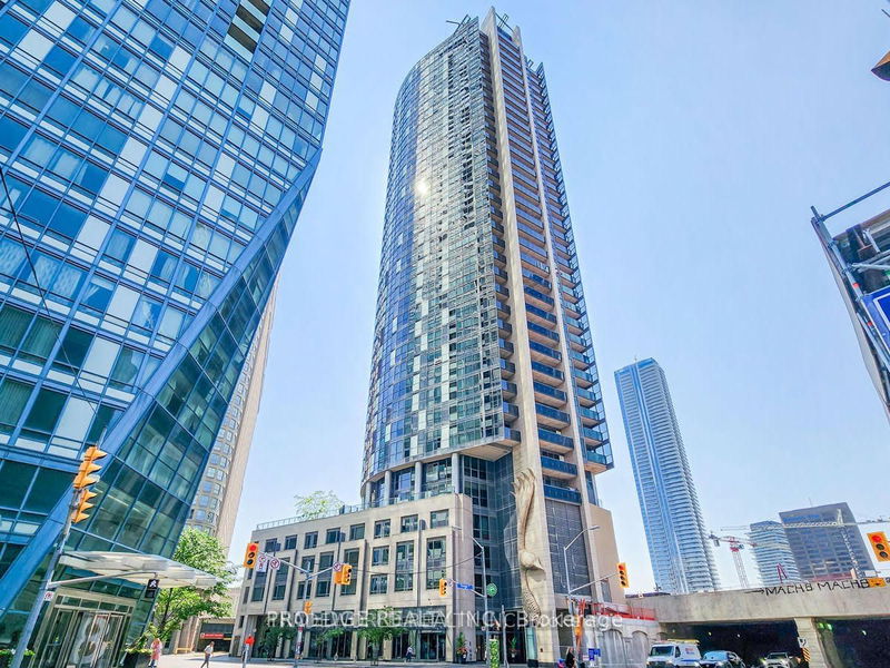 home for lease on 1504-1 The Esplanade