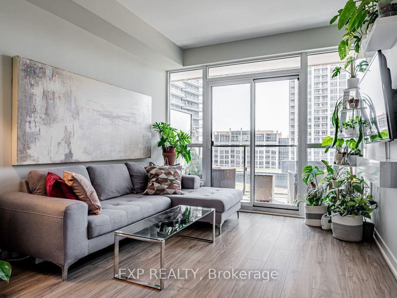 home for lease on 1008-50 Bruyeres Mews