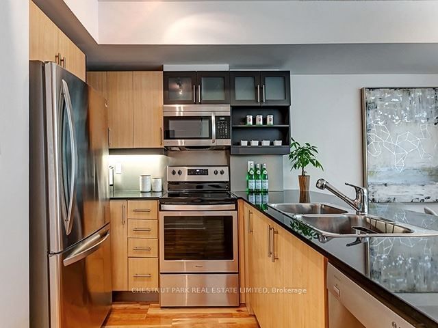  319 - 350 Wellington St  Toronto, M5V 3W9 | Image 3