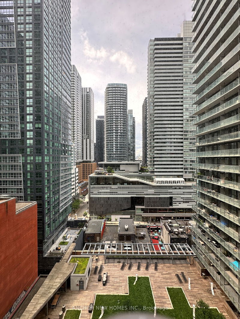 home for sale on 1205-15 Mercer Street