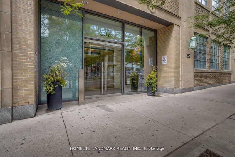 home for lease on 403-832 Bay Street