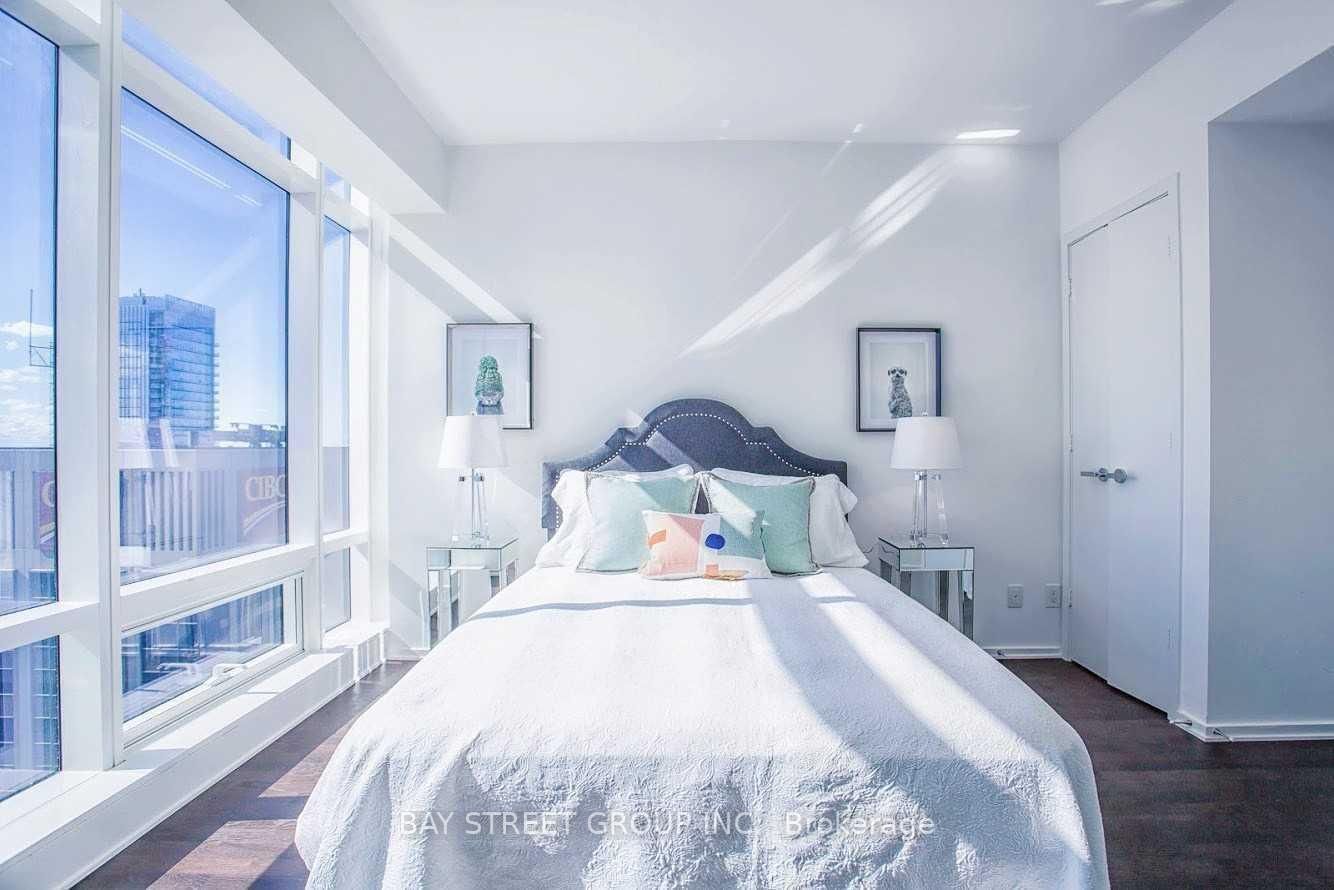 1 Bloor Street E, Unit 4508 - Photo 7