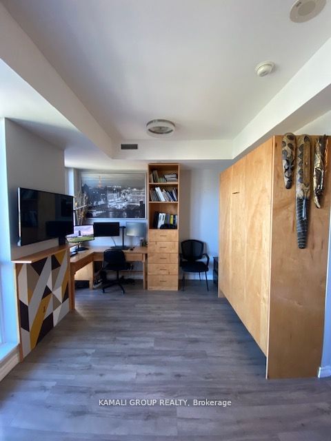 home for lease on 1211-170 Sumach Street