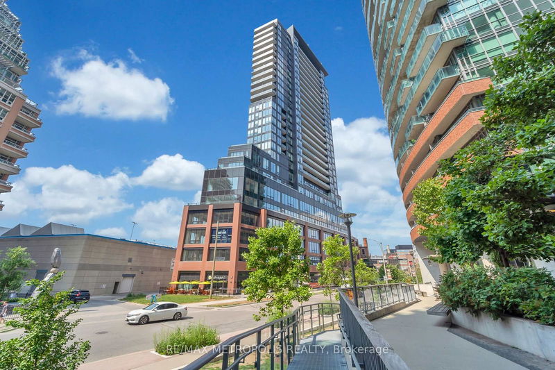 home for lease on 807-135 East Liberty Street