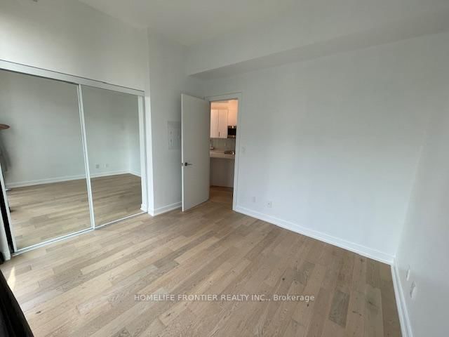 1513 - 20 Bruyeres Mews, Toronto, M5V 0G8 | Image 3