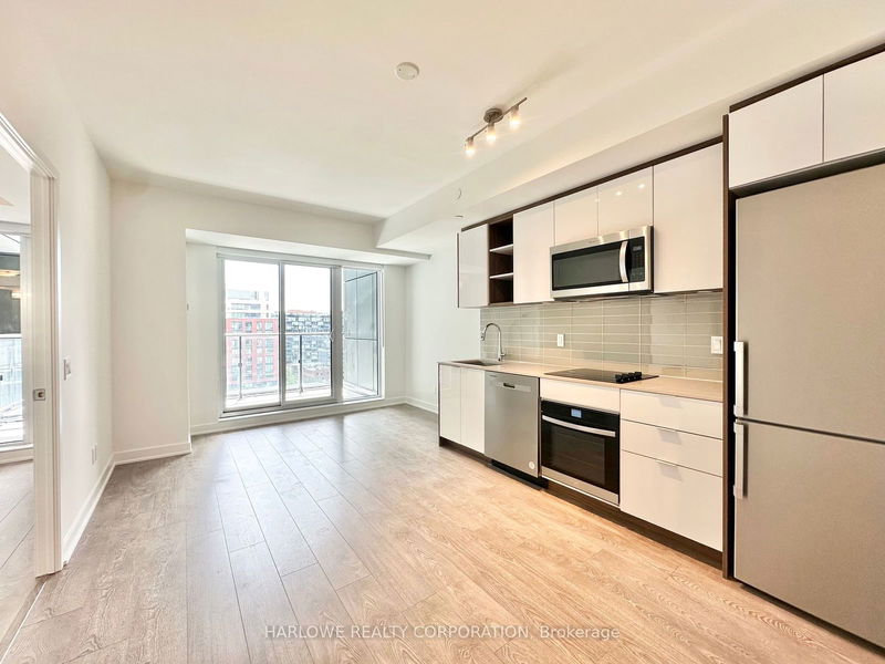 home for lease on 1214-543 Richmond Street W