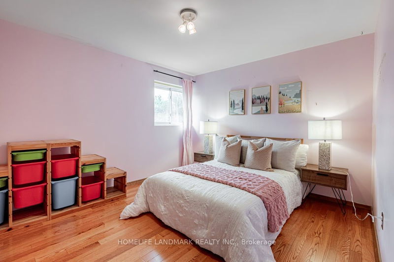 34 Elfindale Cres  Toronto, M2J 1B5 | Image 22