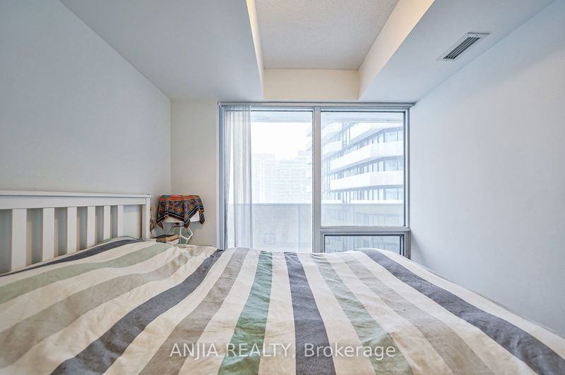  4106 - 100 Harbour St  Toronto, M5J 0B5 | Image 25