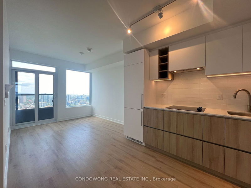 home for lease on 4111-319 Jarvis Street