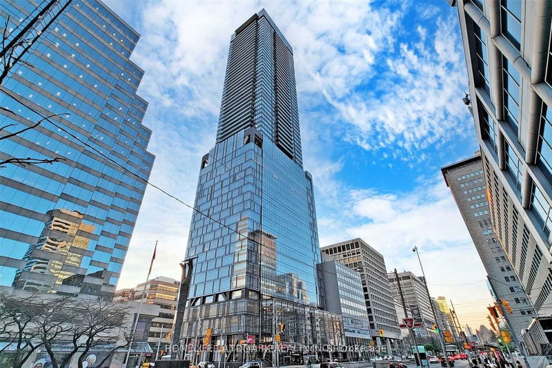 home for lease on 4302-488 University Avenue
