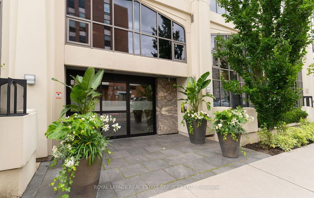 401 - 3 McAlpine Street