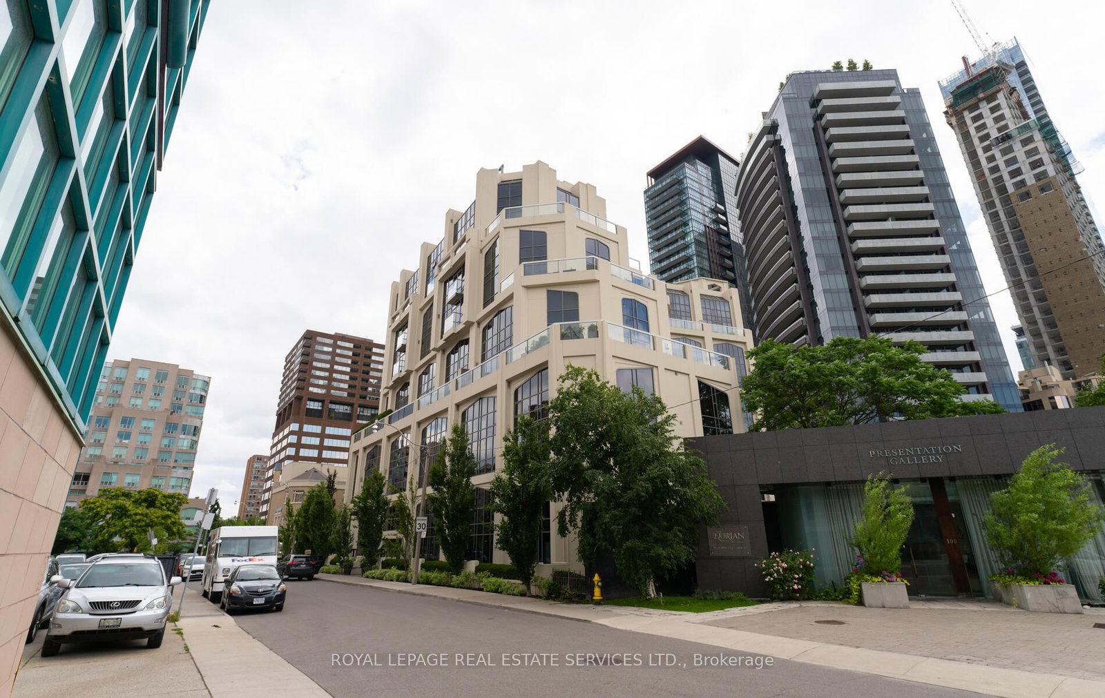 Listing Image 4