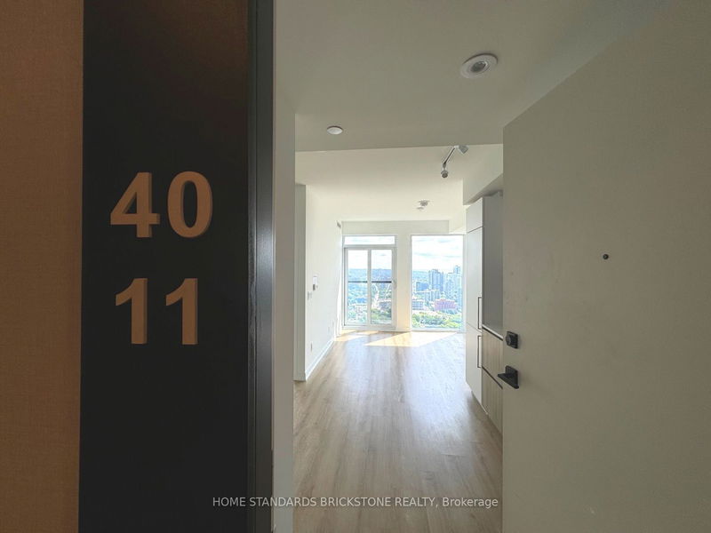 home for lease on 4011-319 Jarvis Street