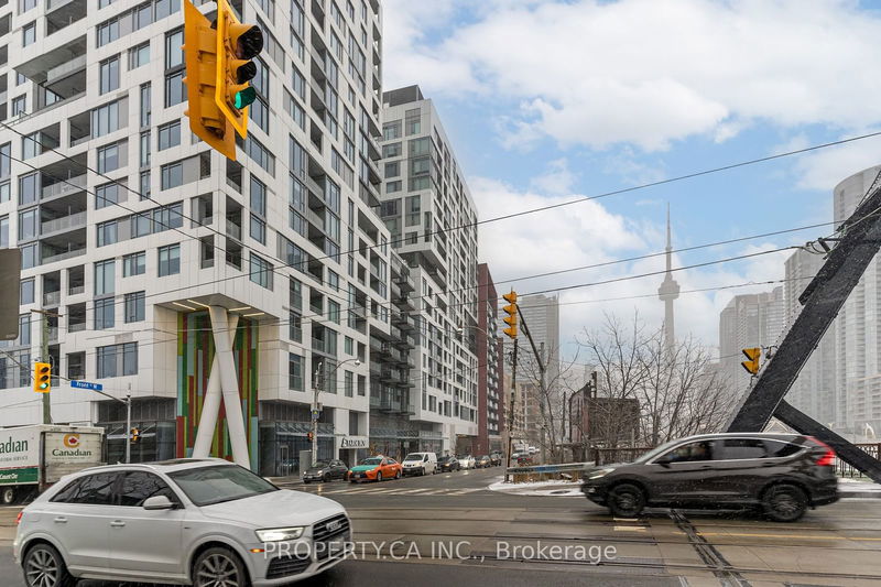  719 - 27 Bathurst St  Toronto, M5V 0R1 | Image 22