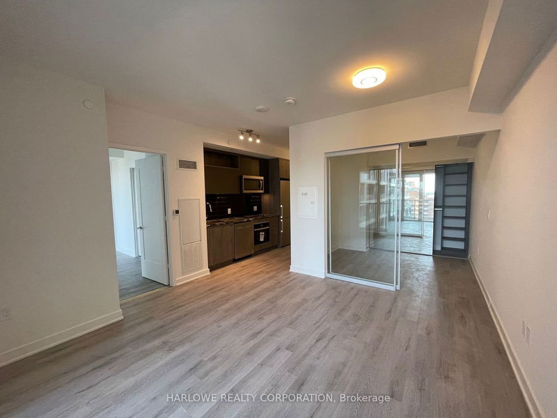 home for lease on 838 W-135 Lower Sherbourne Street