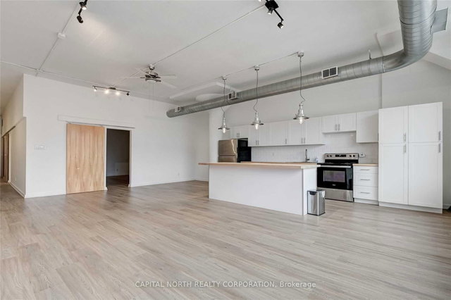 206 - 365 Dundas Street E