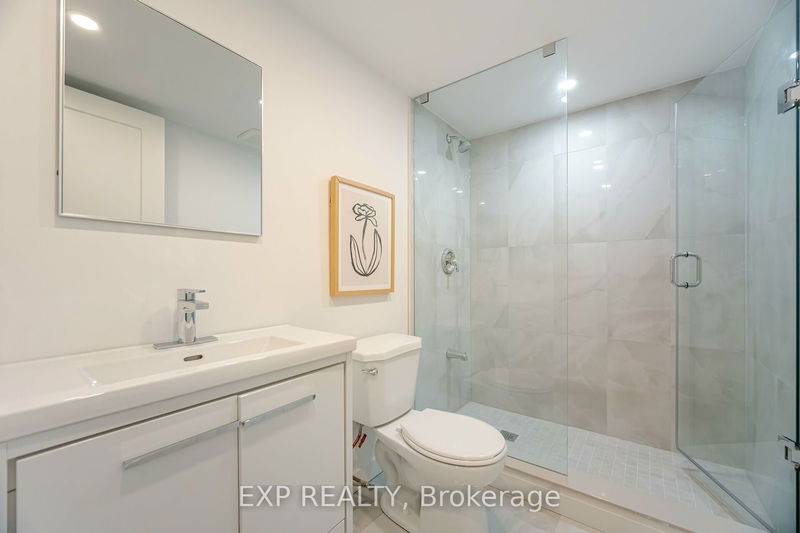 561 Arlington Ave  Toronto, M6C 3A6 | Image 29