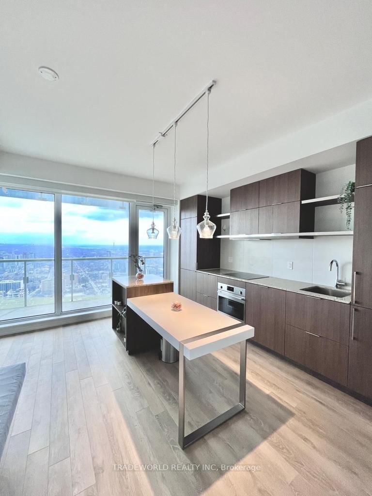 5303 - 197 Yonge St, Toronto, M5B 0C1 | Image 3