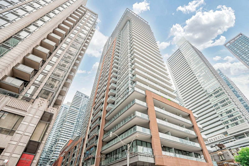 home for lease on 603-8 Mercer Street
