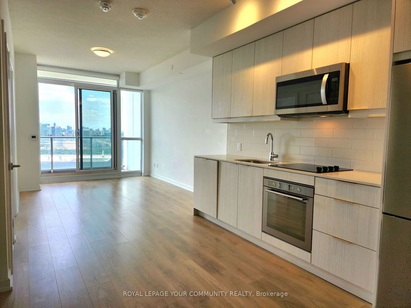 home for lease on 1801-32 Forest Manor Road