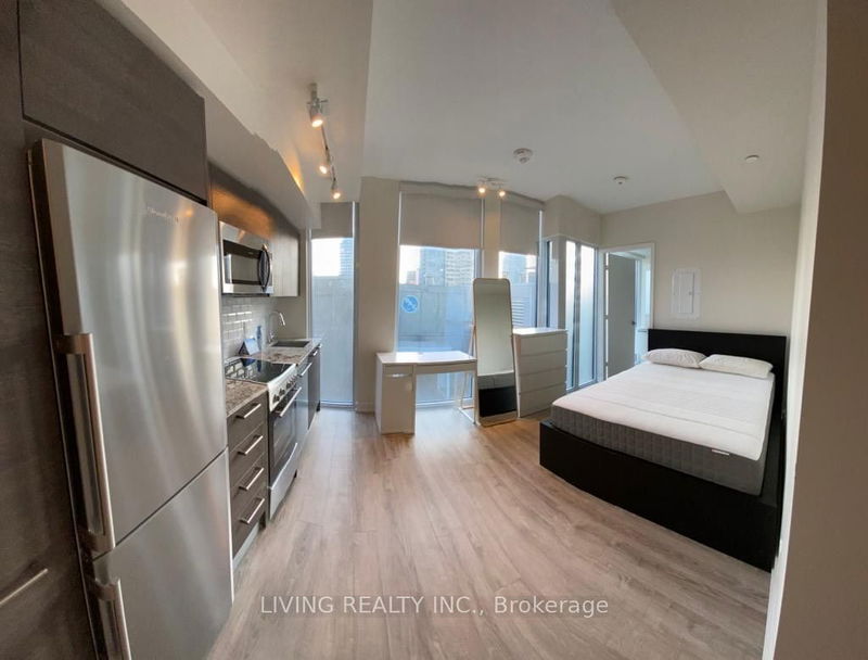 home for lease on 2501-28 Wellesley Street E